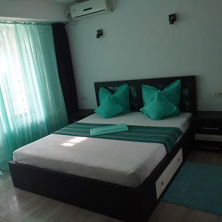 Elena'S Terrace Apartment มามายา ภายนอก รูปภาพ