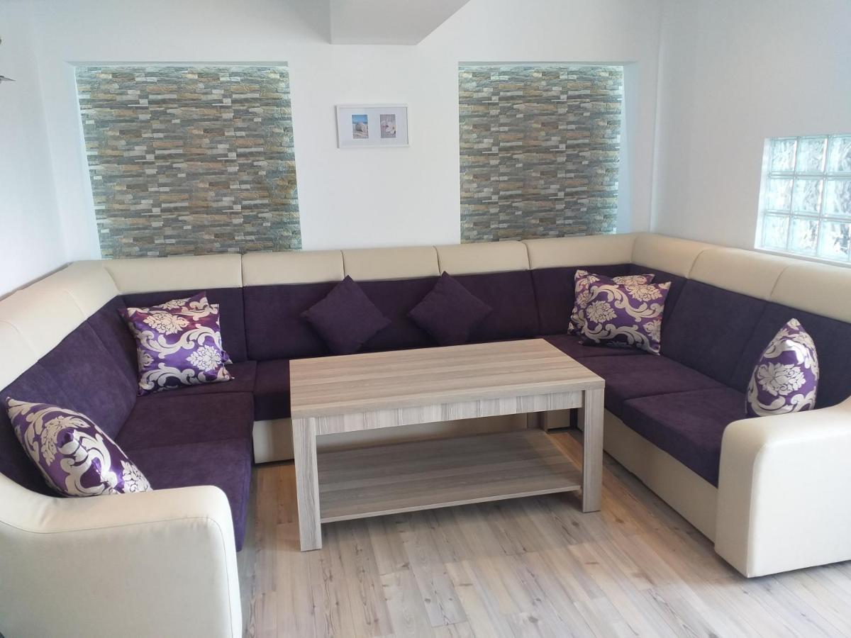 Elena'S Terrace Apartment มามายา ภายนอก รูปภาพ