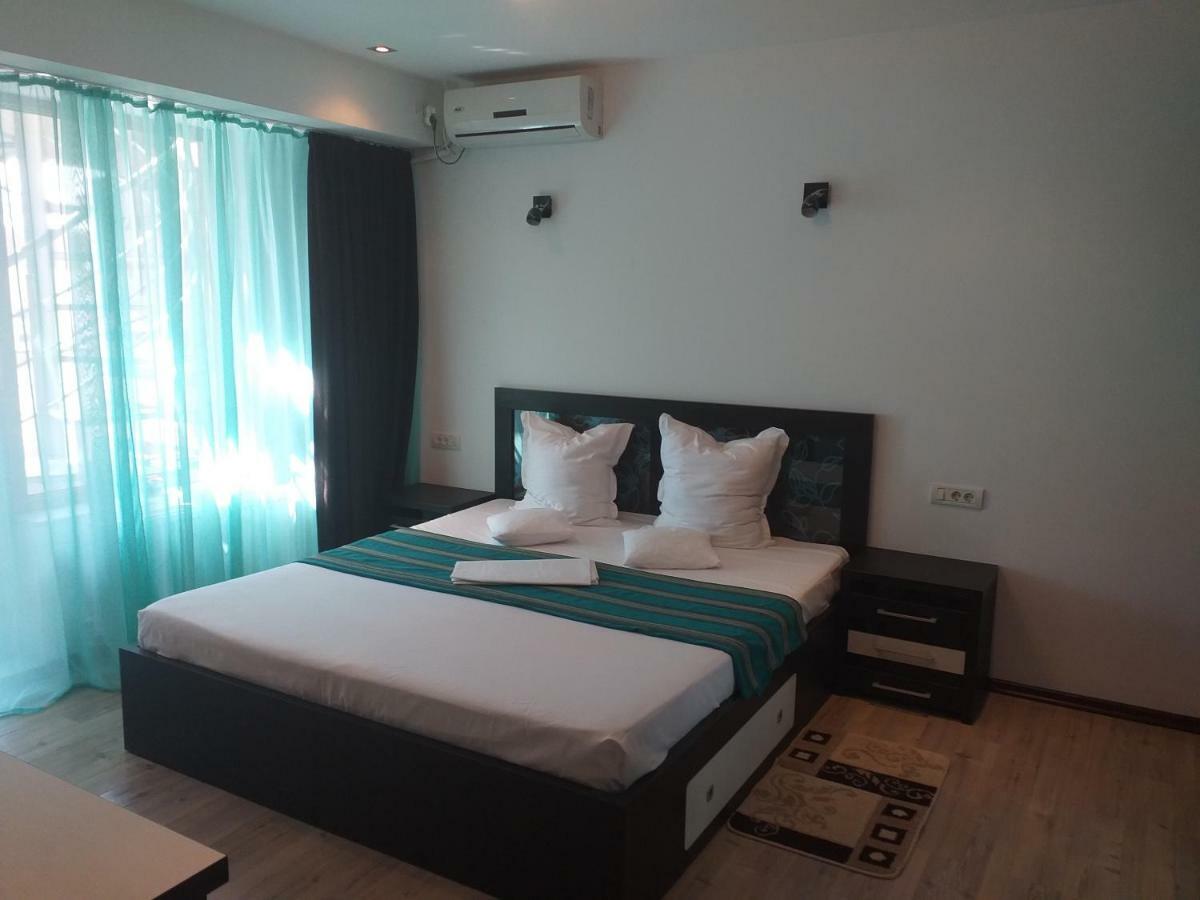 Elena'S Terrace Apartment มามายา ภายนอก รูปภาพ