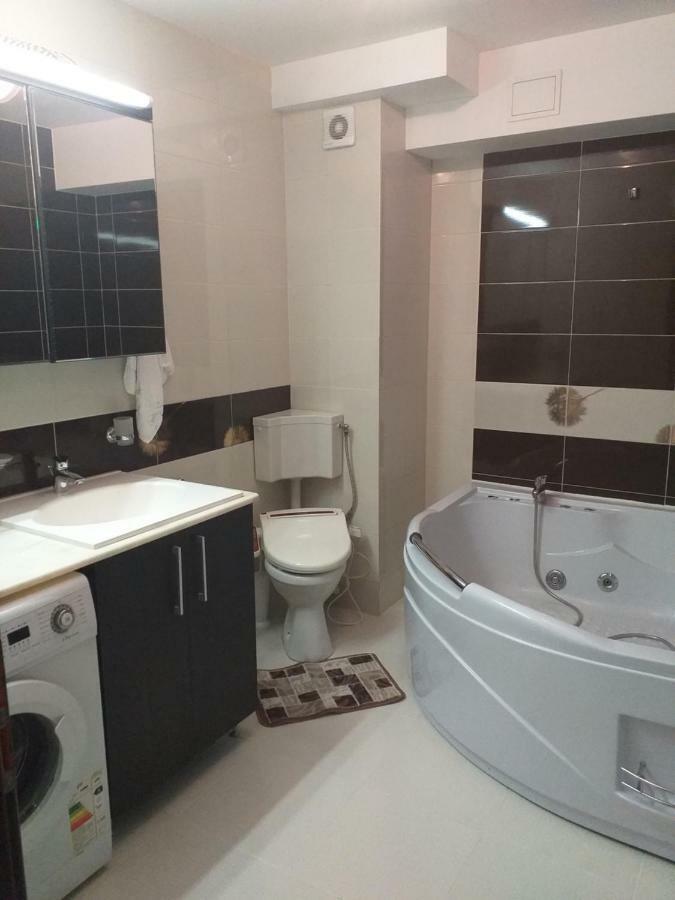 Elena'S Terrace Apartment มามายา ภายนอก รูปภาพ